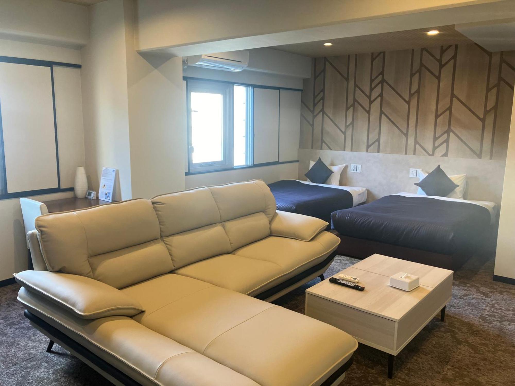 Hotel Livemax Budget Наха Екстериор снимка