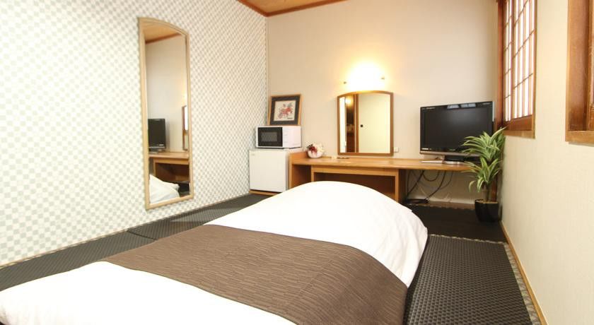 Hotel Livemax Budget Наха Екстериор снимка